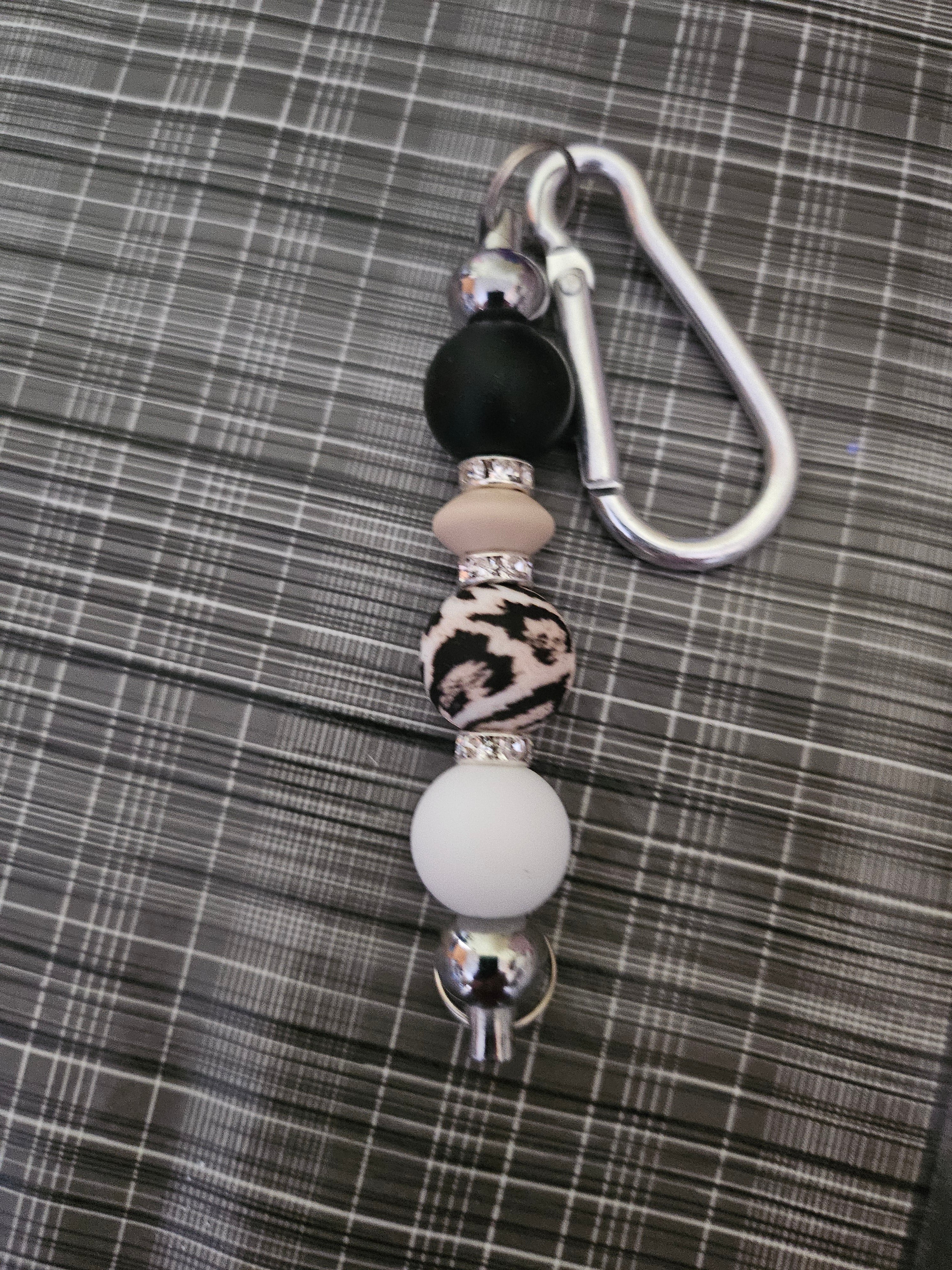 Bijoux de sac, porte clé ou marque page