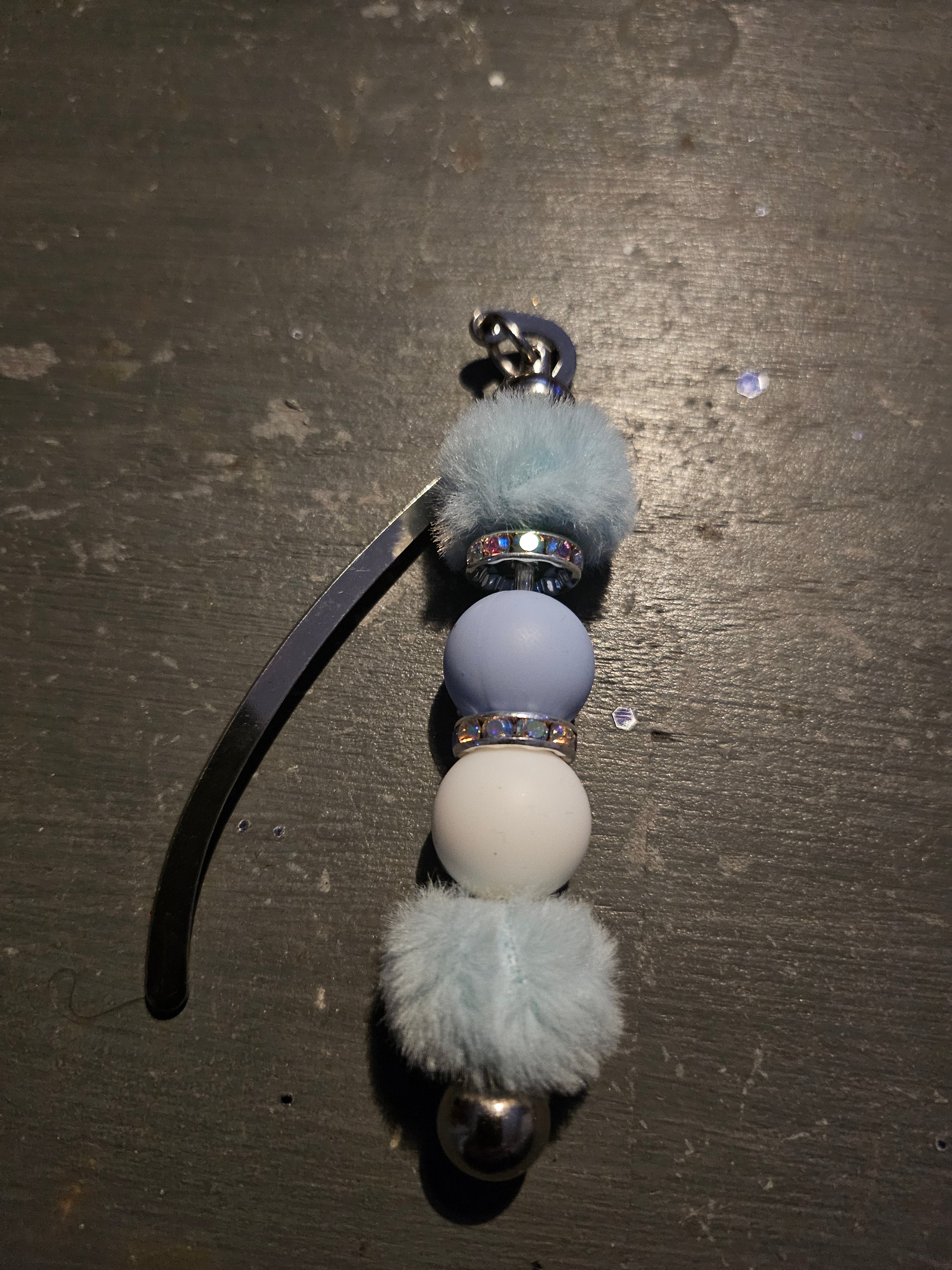 Bijoux de sac, porte clé ou marque page