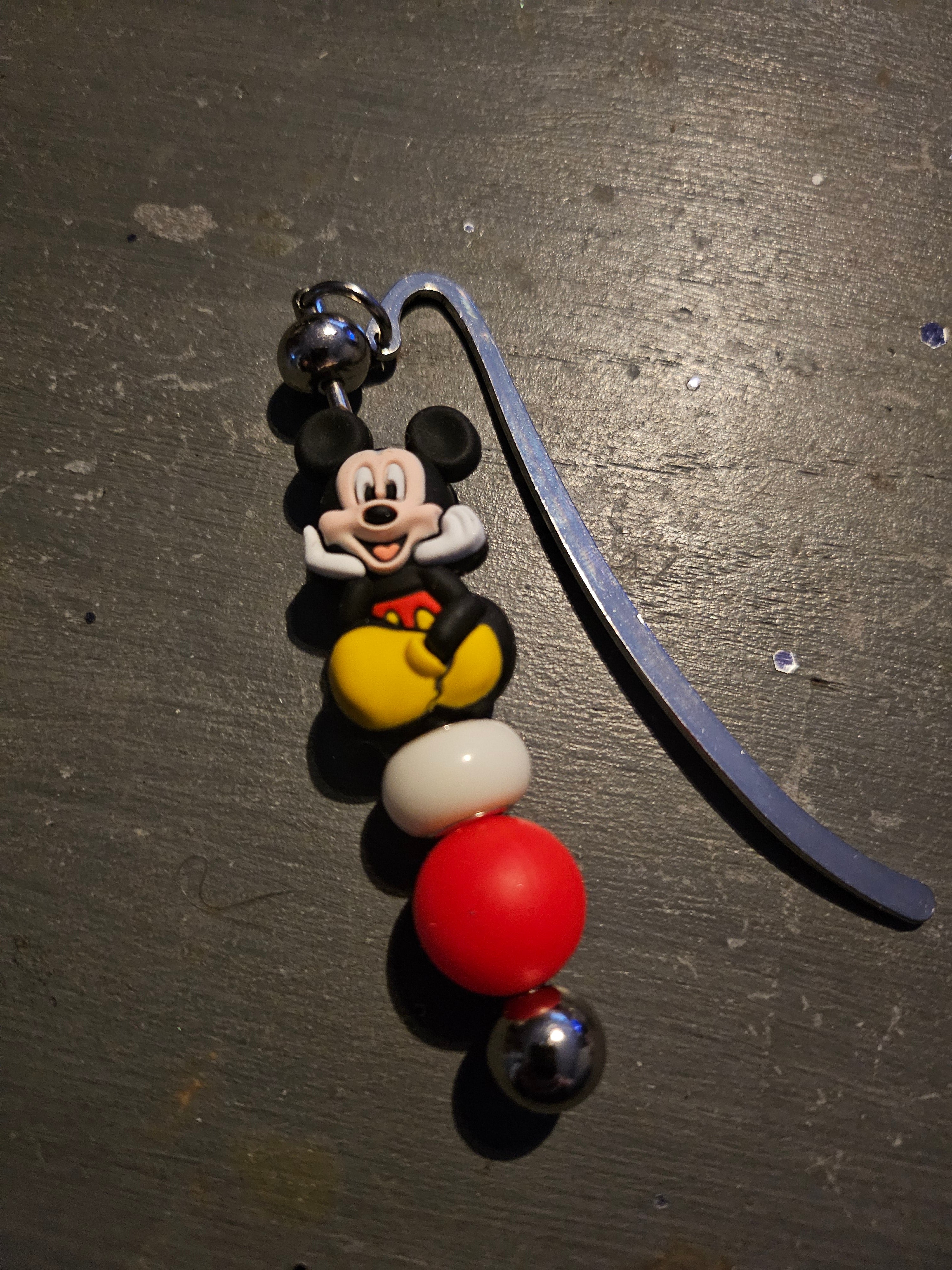 Bijoux de sac, porte clé ou marque page