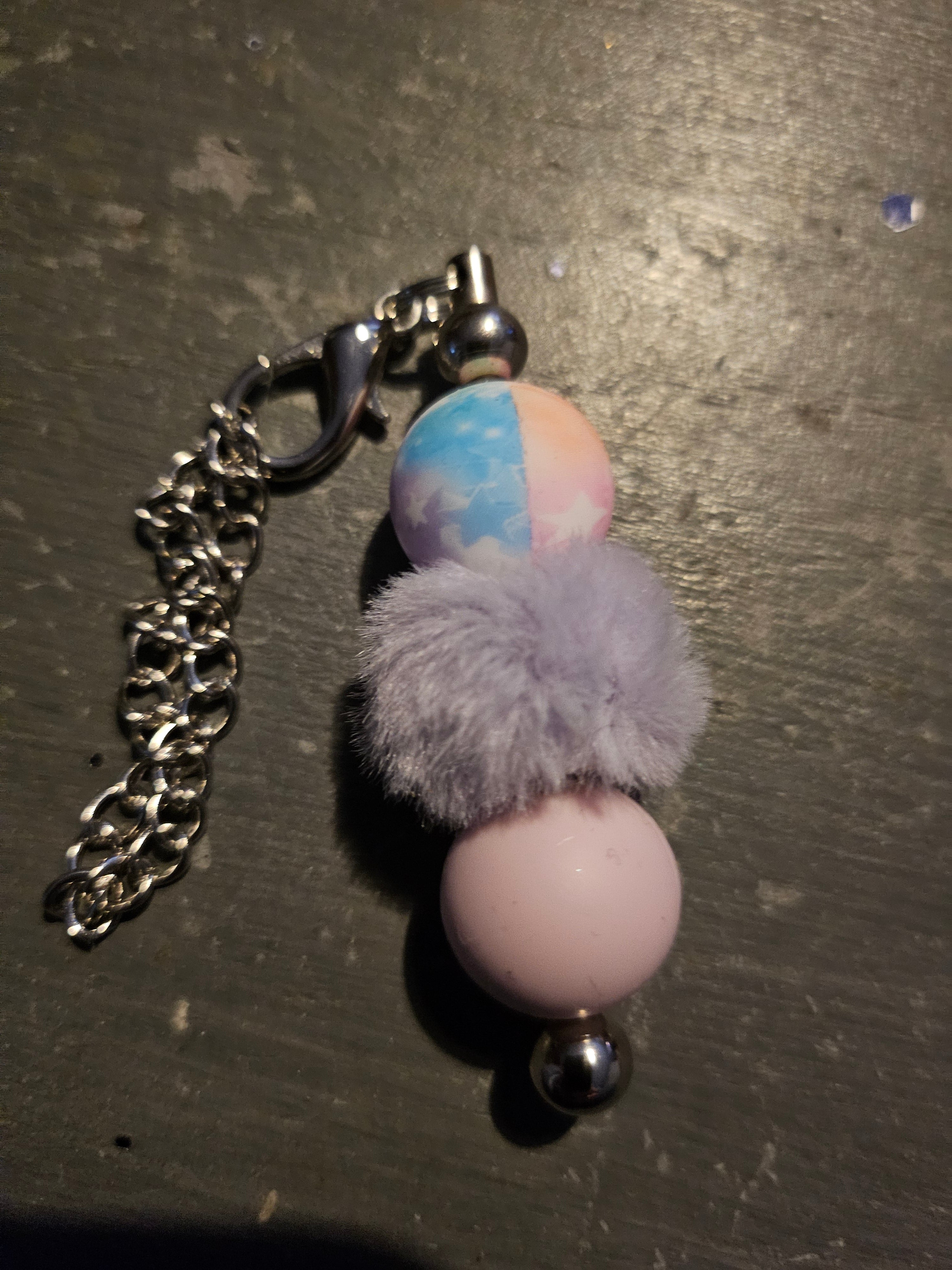 Bijoux de sac, porte clé ou marque page